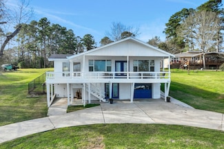 255 Edgewater Way, Pointblank, TX 77364
