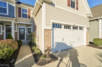 3164 Old Mill Dr, Cuyahoga Falls, OH 44223