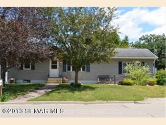 319 319 Wabasha Ave, St. Charles, MN 55972