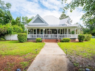203 W Gordon St, Quitman, GA 31643