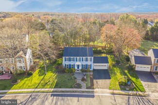 5215 Belle Plains Dr, Centreville, VA 20120
