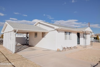 281 E Walker St, Benson, AZ 85602