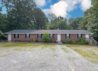 1088 Mcdaniel Rd, Clarksville, TN 37043