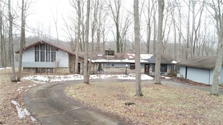 16663 Main Market Rd, West Farmington, OH 44491