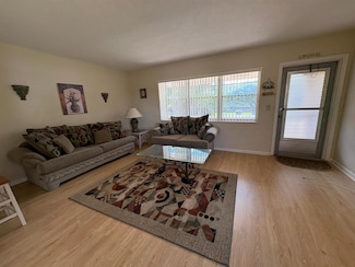 113 Waltham E, West Palm Beach, FL 33417