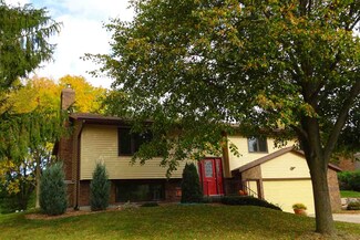 6 Greenhaven Cir, Madison, WI 53717