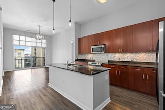 711 Cosmopolitan Dr NE Unit 428, Atlanta, GA 30324
