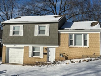 16404 E 32nd St S, Independence, MO 64055