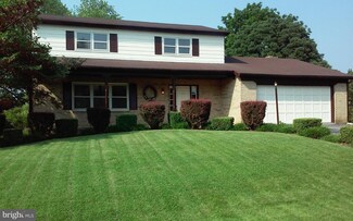 20710 Breezewood Dr, Hagerstown, MD 21742