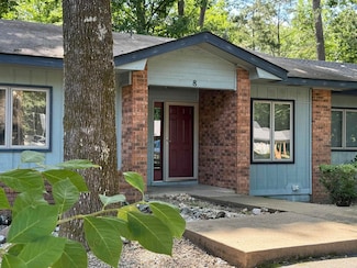 8 Cortez Ln, Hot Springs Village, AR 71909
