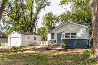 2509 S Birchwood Ave, McHenry, IL 60051