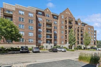 390 W Mahogany Ct Unit 606, Palatine, IL 60067