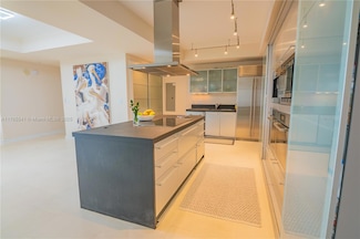 18201 Collins Ave Unit 506, Sunny Isles Beach, FL 33160