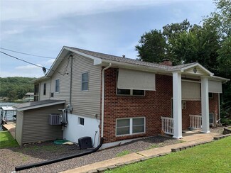 1689 Lake Shore Dr, Owensville, MO 65066