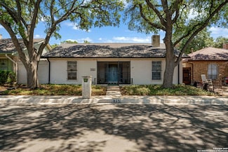 8350 Windway Dr, San Antonio, TX 78239