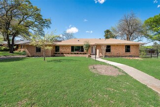815 Green Cove Ln, Dallas, TX 75232