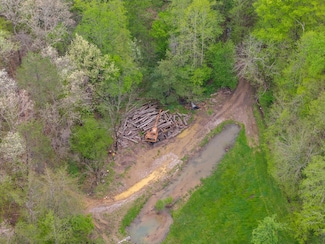 9999 Ember Rd, Livingston, KY 40445