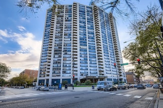 3930 N Pine Grove Ave Unit 1002, Chicago, IL 60613