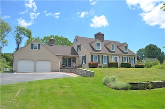 410 Wandsworth St, Narragansett, RI 02882