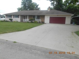 804 Park St, Dysart, IA 52224