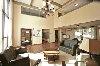 1601 N Innsbruck Dr Unit 319, Fridley, MN 55432