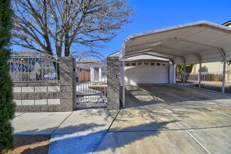 523 Desert Maize Dr SW, Albuquerque, NM 87121