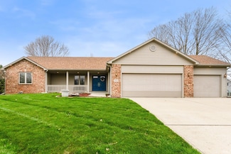 912 Hawthorn Ln, Columbia City, IN 46725