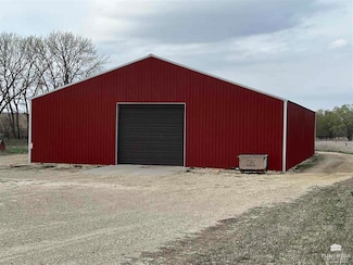 1331 16th Rd, Clay Center, KS 67432