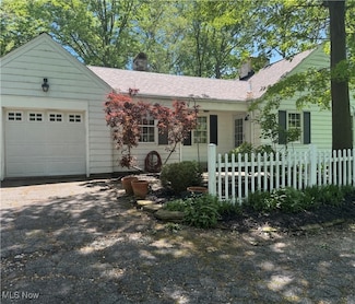 2701 Columbia Rd, Westlake, OH 44145