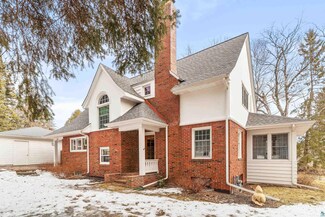 3606 Crescent View Ave, Duluth, MN 55804
