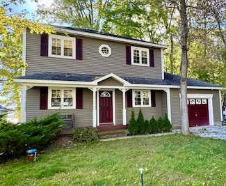 23 Mud Point S, Alburgh, VT 05440