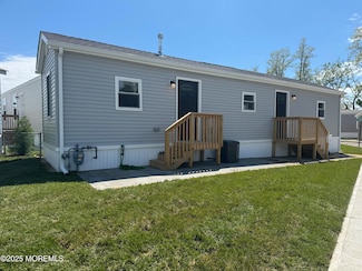 17 Avenue D, Keansburg, NJ 07734