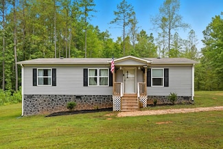 2057 Old Peach Tree Rd, Green Bay, VA 23942