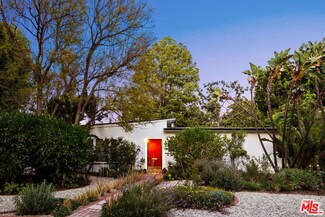 5940 Varna Ave, Van Nuys, CA 91401