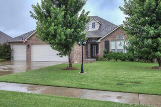 15 Redbud St, Kiefer, OK 74041
