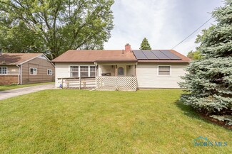 219 Dickens Dr, Toledo, OH 43607