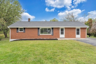 117 Blue Ridge Dr, Blue Ridge, VA 24064