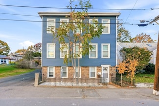 89 Dale St, Revere, MA 02151