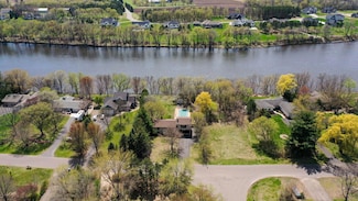 13812 Riverview Dr NW, Elk River, MN 55330