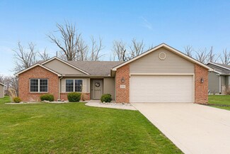 238 Broadmore Cir, Angola, IN 46703