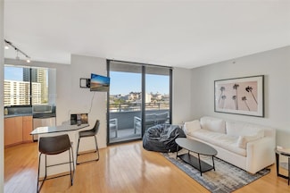 1330 West Ave Unit 909, Miami Beach, FL 33139