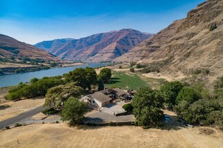 17638 Snake River Rd, Asotin, WA 99402