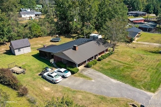 403 MacMillian Dr, Thomasville, AL 36784