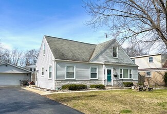 2826 Eisenhower Dr, Des Plaines, IL 60018
