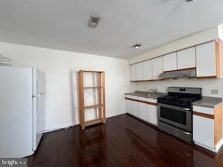 222 N 9th St Unit 2F, Philadelphia, PA 19107