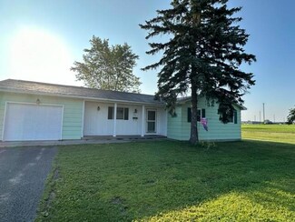 1807 Minneapolis St, Sault Sainte Marie, MI 49783