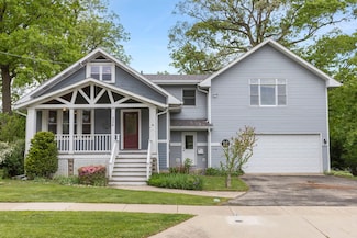 506 Carleton Ave, Glen Ellyn, IL 60137