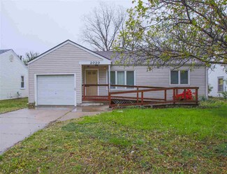 2020 S Poplar St, Wichita, KS 67211