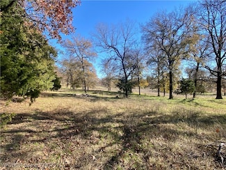 201 Butler Ave, Pocola, OK 74902