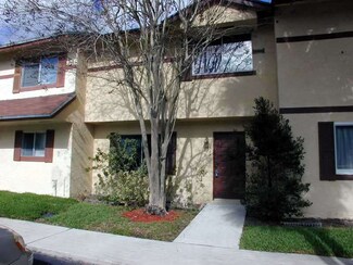 1305 Sussex Dr, North Lauderdale, FL 33068